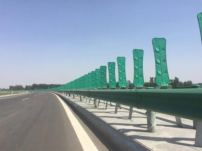 黑龙江高速波形钢护栏