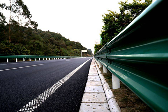 黑龙江高速公路护栏的常用类型
