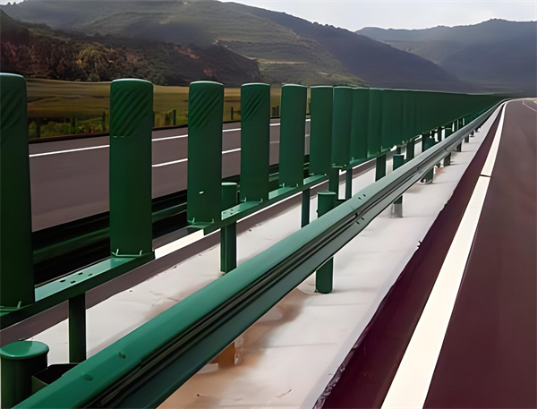 黑龙江三波护栏板在高速公路的应用